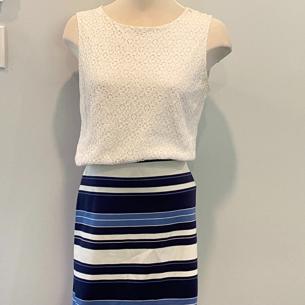 MAX STUDIO Pull On Skirt Size M NWT